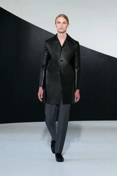 Look 9